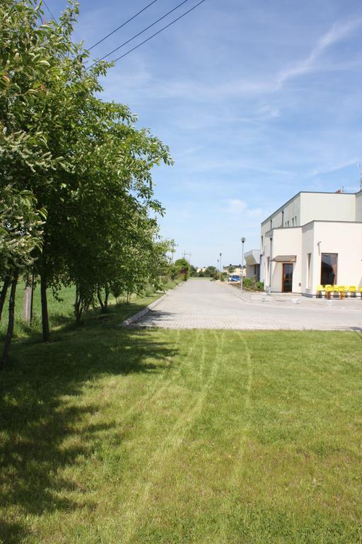 Hotel Vanillia Клукі Екстер'єр фото
