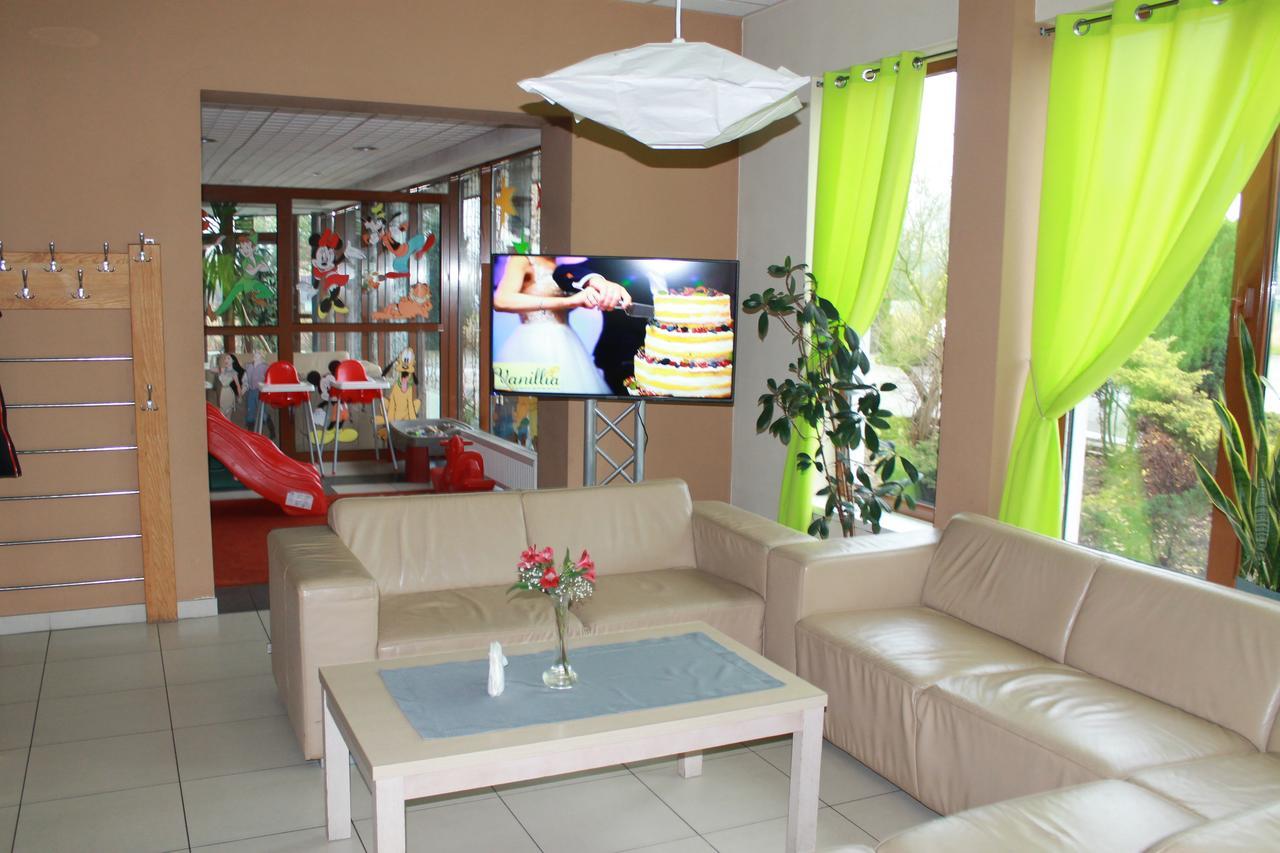 Hotel Vanillia Клукі Екстер'єр фото